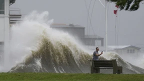 Gouverneur: Katastrophale Schäden nach Hurrikan Ida