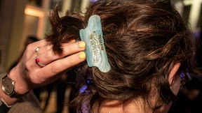 Wird die Haarklammer jetzt politisch?