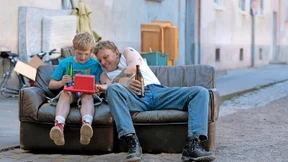 Mit falschem Stolz und echter Würde