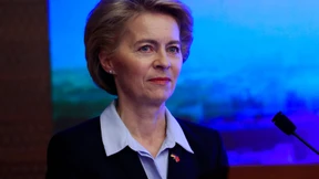 Von der Leyen gesteht Fehler ein