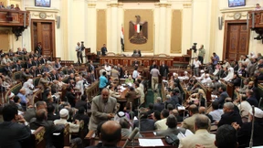 Verfassungsgericht stellt sich gegen Mursi