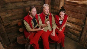 Plötzlich ist es Ariel, die sich entschuldigt