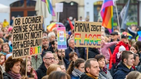 Protest gegen neuen Oberbürgermeister in Pirna