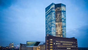 Große Proteste zur kleinen Feier 