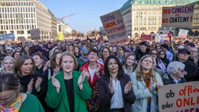 Mehr als 250 prominente Frauen fordern schärfere Gesetze