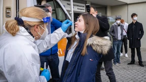 Ein Fünftel der Unternehmen bietet Mitarbeitern Corona-Tests an