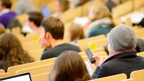 Handys raus – oder alles mit rein?