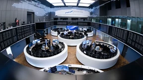 Dax verliert 2,5 Prozent, Gold und Rüstungs-Aktien gefragt