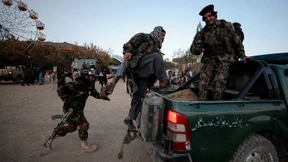 Taliban-Kämpfer im Vergnügungspark