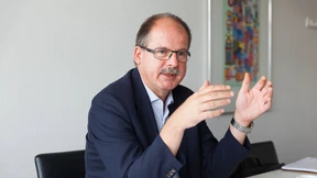 Gewerkschaften fordern höhere Steuern