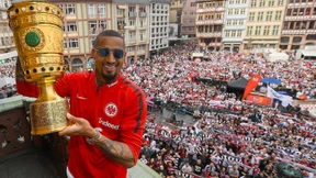 Frankfurt bejubelt den DFB-Pokal am Römer