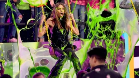 Heidi Klum schleimt sich ein