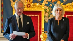 König Charles sucht die Versöhnung