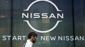 Nissan übergibt alle Beteiligungen für einen Rubel