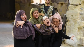 Wir sitzen alle im Schlepperboot