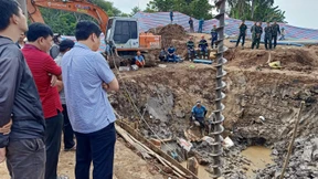 10-Jähriger hängt in 35 Meter tiefem Betonrohr in Vietnam fest