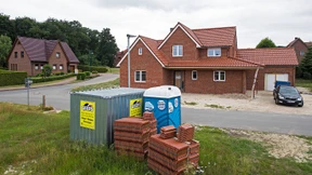 Bauzinsen fallen im Januar weiter