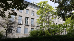 Herunter vom hohen Ross