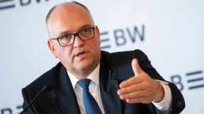 Rainer Neske sagt erst der Commerzbank ab und verlängert dann in der LBBW