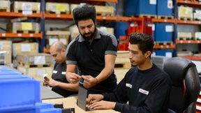 Jeder zweite Flüchtling hat nach fünf Jahren Arbeit