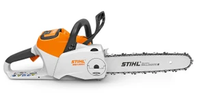 Die Kettensäge zeigt klare Kante mit der Uhr