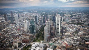 Finanzplatz profitiert international – und verliert Jobs