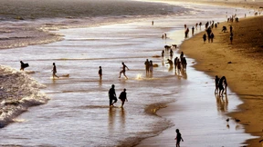Die praktizierte Anarchie der Menschen am Strand  