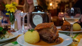 Bayerische Schweinshaxe zum Oktoberfest