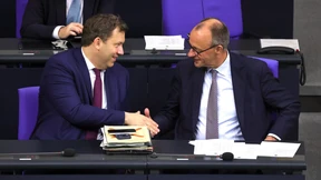 Noch einmal darf Merz der SPD nicht bei der Flucht helfen