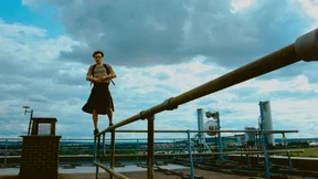 Sie hat einen Vogel, der ist ein Mensch