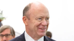 Cryan: Viele Banker bekommen zu viel Geld