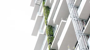 Bepflanzter Wohnturm