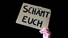 Deutschlandweite Proteste gegen Merz und CDU