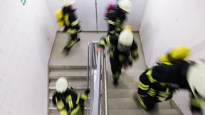 Mehr als 1200 Treppenläufer erklimmen den Messeturm