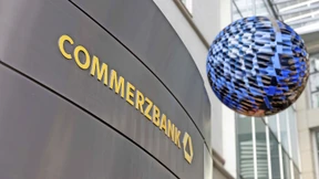 Unicredits Offensive