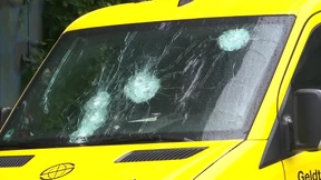 Maskierte Räuber schießen auf Geldtransporter