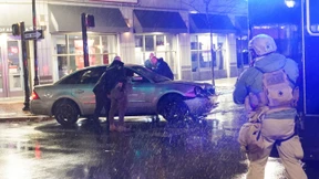 Auto rammt Fahrzeug aus Wagenkolonne von Joe Biden