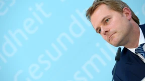 Der „Pflege-Bahr“ wird zögerlich aufgenommen 