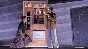 Ein Showgirl im Hexenwald