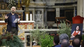 Angriff auf Roberto Saviano wegen Trauerrede