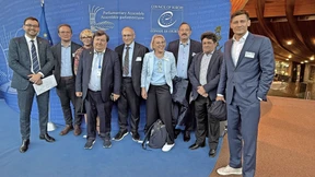 Wer vertritt die „guten“ Russen in Europa?