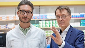 Auf dem sinkenden Apothekenschiff