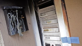 Ermittlungen in „alle Richtungen“ nach Brand in Wohnhaus