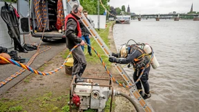 Bombensuche am Grund des Mains