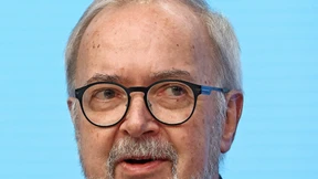 EIB-Chef Hoyer hört auf