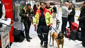 Katastrophenhelfer auf dem Weg in die Türkei