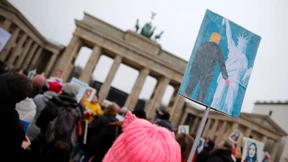 Vertrauen in Amerika fällt auf Niveau von Russland