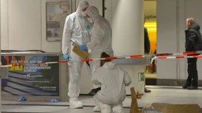 Polizei sucht vier Männer nach Messerstecherei