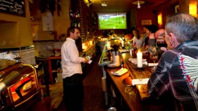 Kneipenbesitzer laufen Sturm gegen Sky