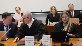 Anklage fordert milde Haftstrafen im ersten Cum-Ex-Strafprozess